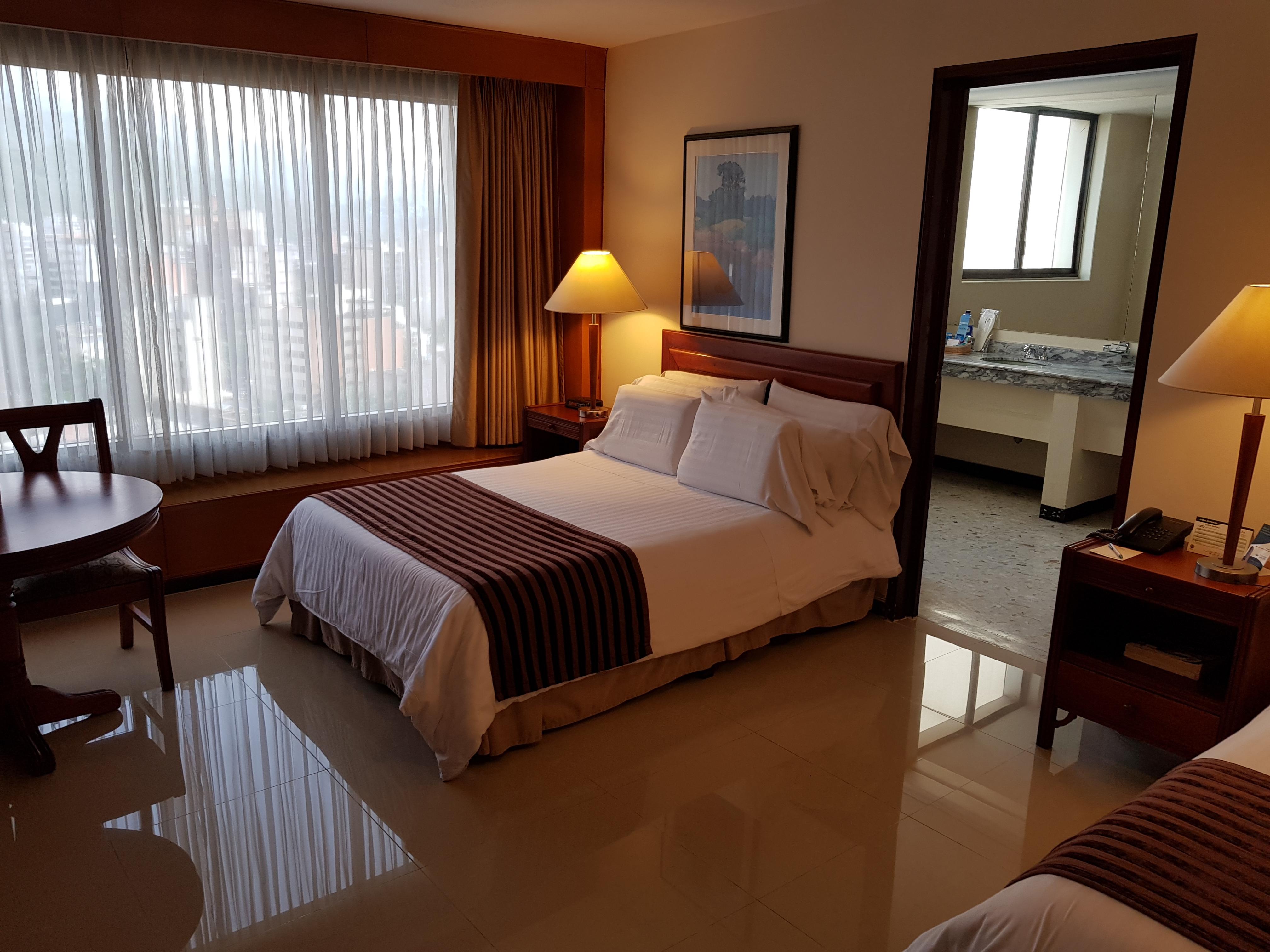 Torre De Cali Plaza Hotel Exterior photo