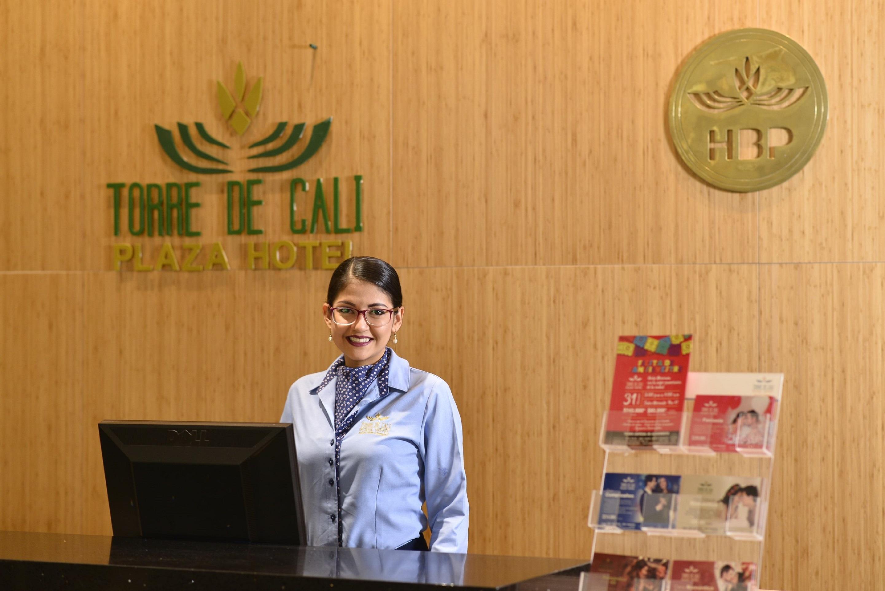 Torre De Cali Plaza Hotel Exterior photo